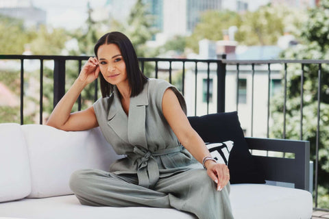 Sai De Silva Reveals Glow-Boosting Skincare Staple: Celluma Light Therapy